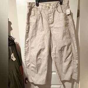 Free People Beige Mid-Rise Barrel jeans 🔥